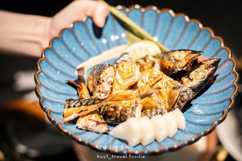 南投埔里火鍋餐廳推薦_渡之島日高鍋物,鱸魚免費吃!火鍋放題,20種小農蔬菜、18度C霜淇淋,埔里美食餐廳推薦_2025菜單 – 冠婷生活趣