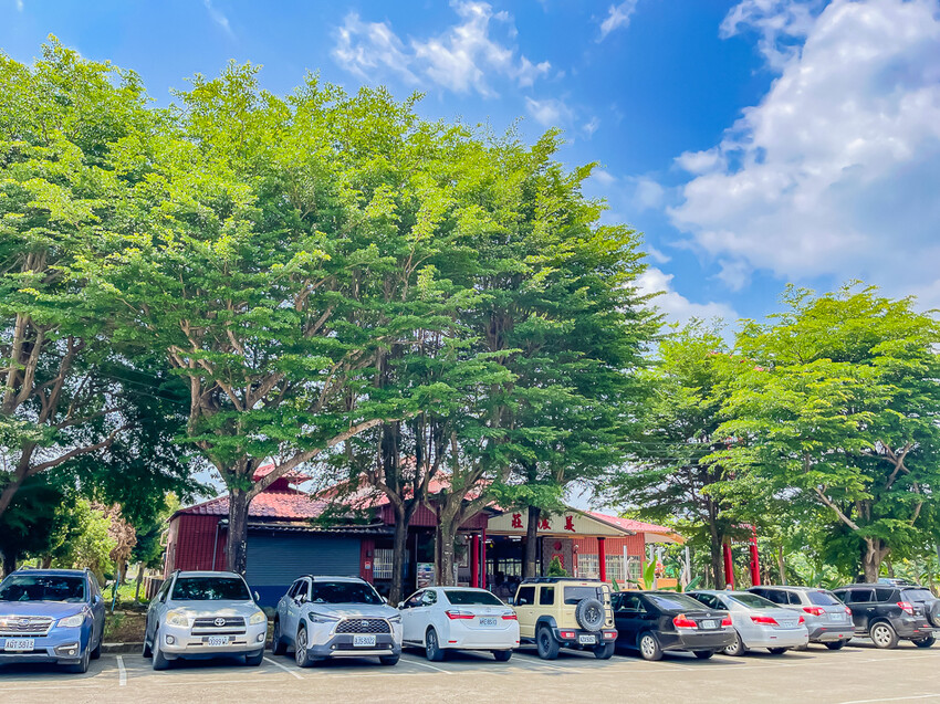 高雄美食 – 美濃莊 x 四人套餐上桌囉！一次品嚐美濃特色料理