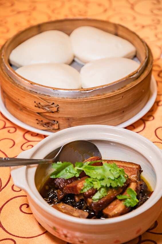 高雄美食 – 美濃莊 x 四人套餐上桌囉！一次品嚐美濃特色料理