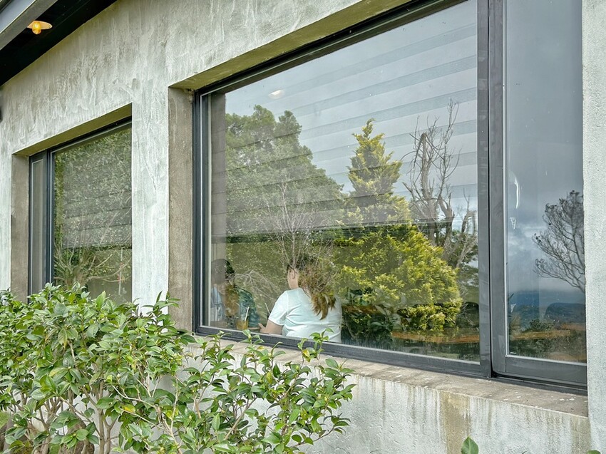 桃園景點｜一山景觀咖啡｜台七線咖啡廳，居高臨下盡收絕美的湖光山色！