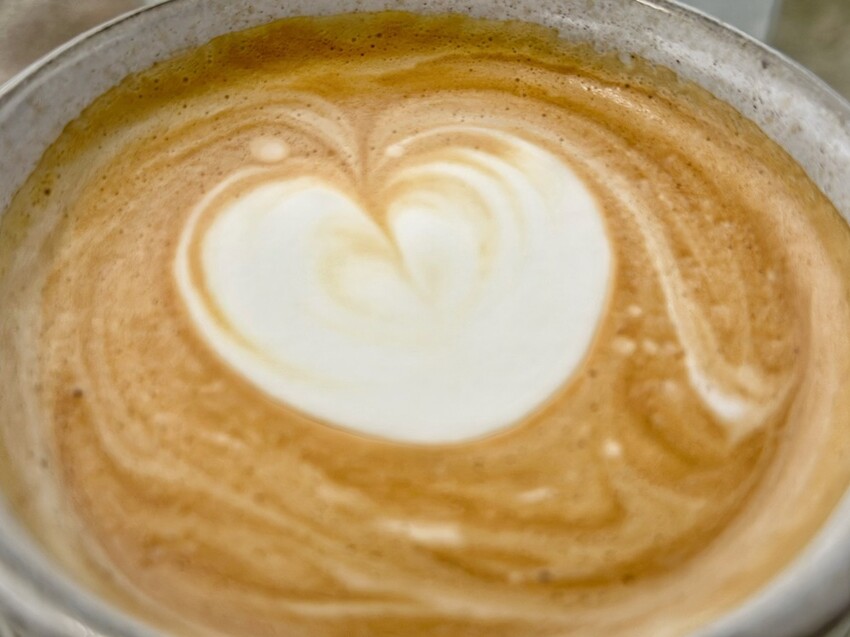 桃園景點｜一山景觀咖啡｜台七線咖啡廳，居高臨下盡收絕美的湖光山色！