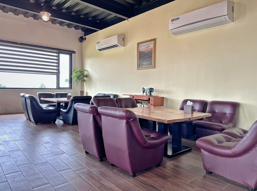 桃園景點｜一山景觀咖啡｜台七線咖啡廳，居高臨下盡收絕美的湖光山色！