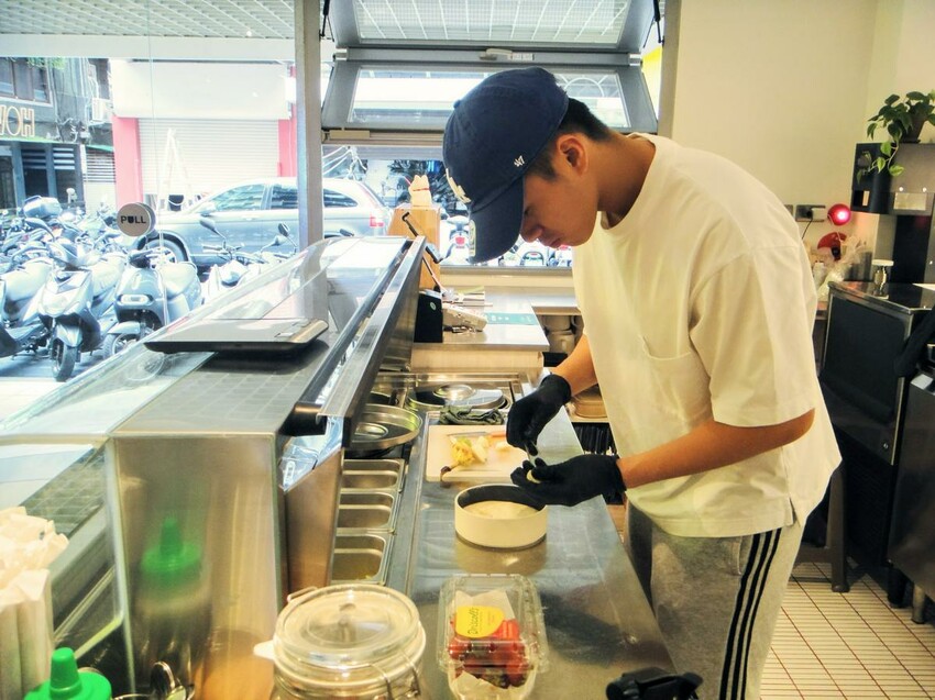 【美食】「BEAN U」豆奶優格碗，松菸網美咖啡廳推薦，市政