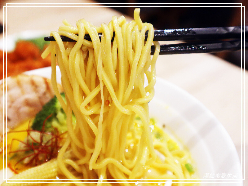 麵匡匡 拉麵食堂-桃園八德/連湯都能喝光光無負擔!大推唐揚鷄~八德置地廣場周邊平價美味拉麵推薦