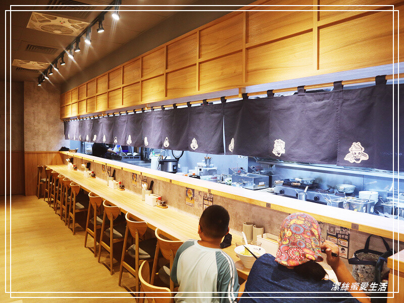 麵匡匡 拉麵食堂-桃園八德/連湯都能喝光光無負擔!大推唐揚鷄~八德置地廣場周邊平價美味拉麵推薦