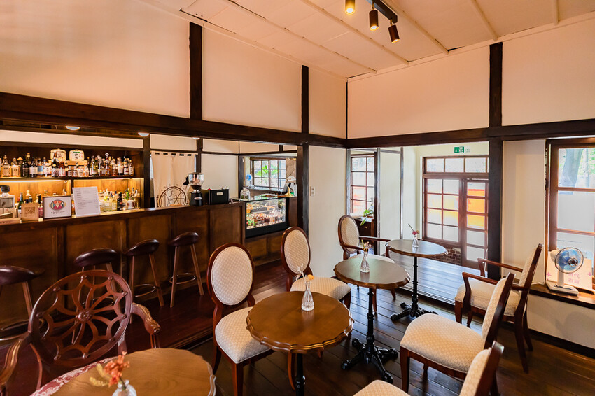 梅琴洋行 x 海軍眷村老屋新生,結合日式與在地風格的酒吧!
