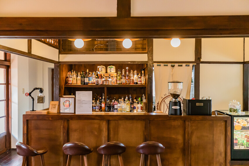 梅琴洋行 x 海軍眷村老屋新生,結合日式與在地風格的酒吧!