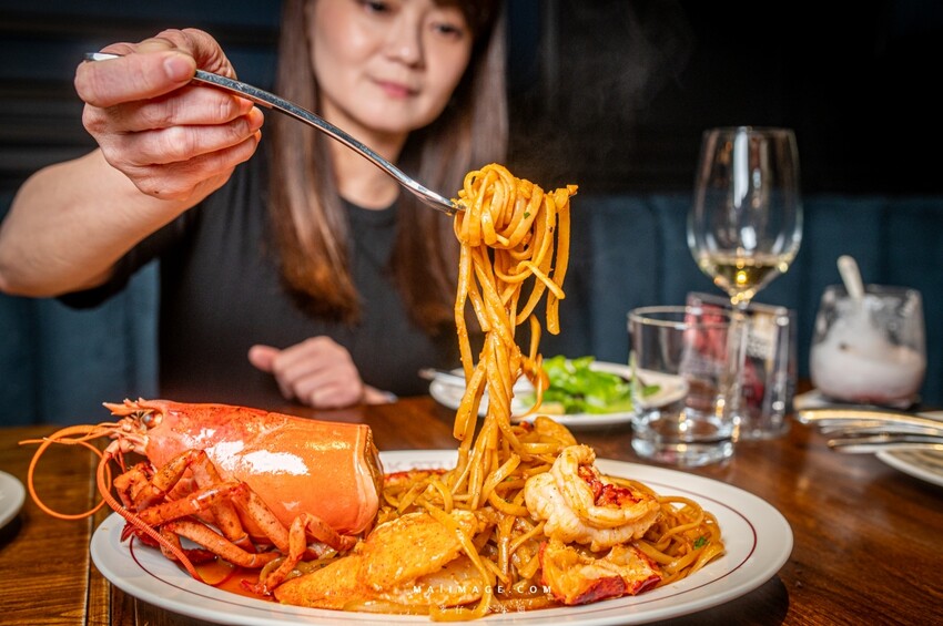 台北市中山區JK STUDIO法式餐酒館 大直忠泰店~經典的法式餐酒料理,傳統老法菜道道美味!老饕必點限量波士頓龍蝦麵、油