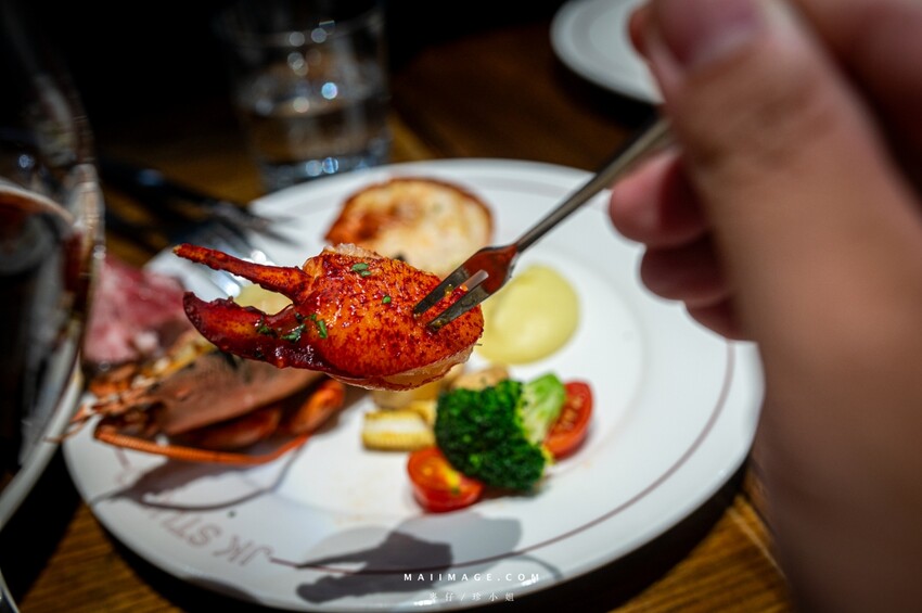 台北市中山區JK STUDIO法式餐酒館 大直忠泰店~經典的法式餐酒料理,傳統老法菜道道美味!老饕必點限量波士頓龍蝦麵、油