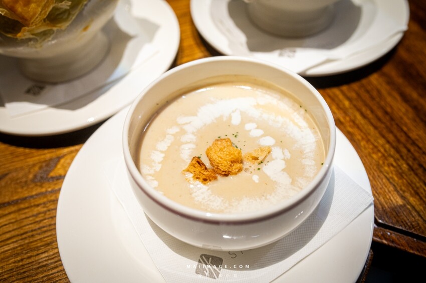 台北市中山區JK STUDIO法式餐酒館 大直忠泰店~經典的法式餐酒料理,傳統老法菜道道美味!老饕必點限量波士頓龍蝦麵、油