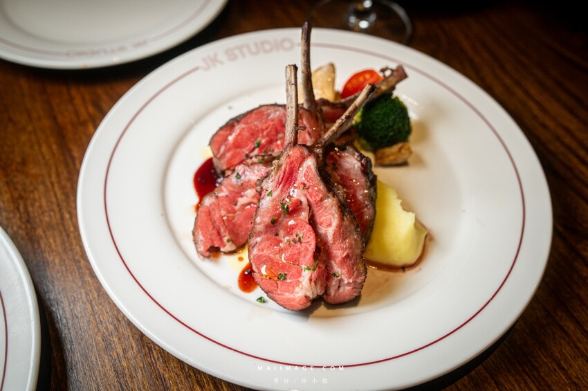 台北市中山區JK STUDIO法式餐酒館 大直忠泰店~經典的法式餐酒料理,傳統老法菜道道美味!老饕必點限量波士頓龍蝦麵、油