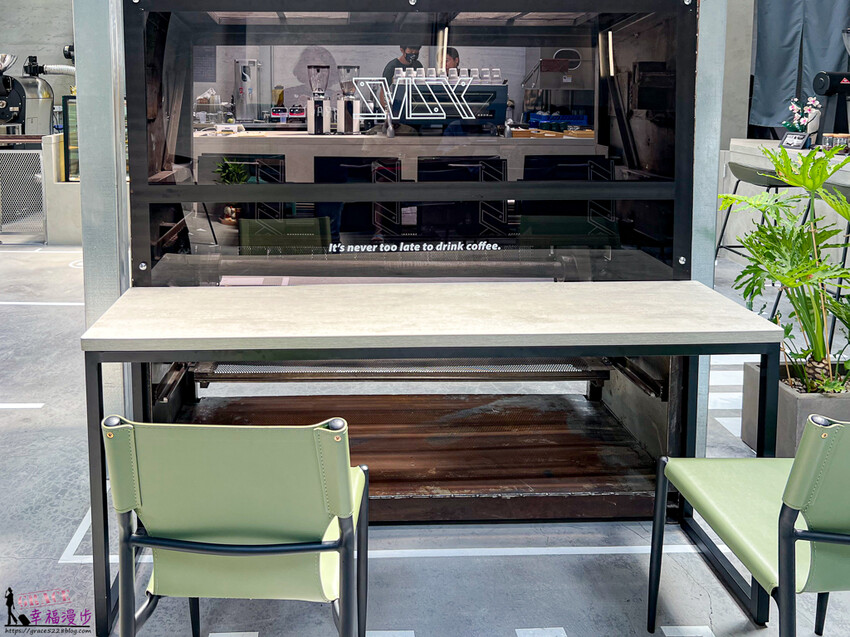 養真民珠CAFE|北斗鎮彰化縣–老牌龍口粉絲倉庫改建的咖啡廳，帶點韓系清新工業風格