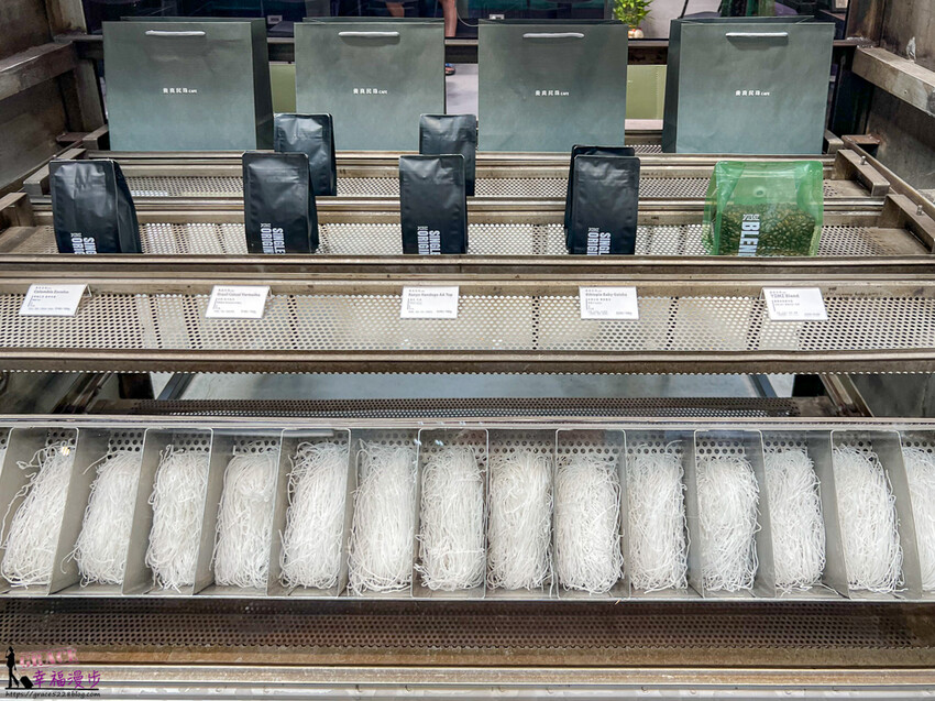 養真民珠CAFE|北斗鎮彰化縣–老牌龍口粉絲倉庫改建的咖啡廳，帶點韓系清新工業風格