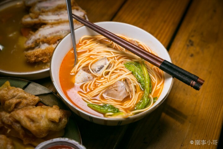 宜蘭蘇澳美食餐酒宵夜-港口小販port bistro，美味的餐點再加上讓人放鬆的環境，再來杯小酒就更完美啦！開車不喝酒喝酒不開車！ @圍事小哥的幸福相框