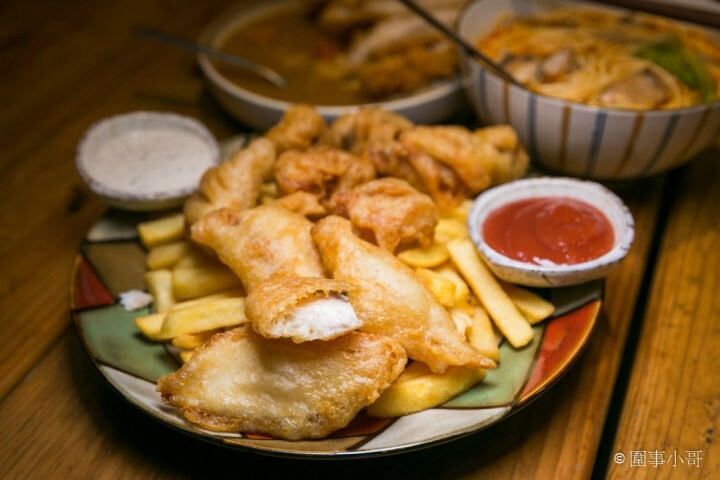 宜蘭蘇澳美食餐酒宵夜-港口小販port bistro，美味的餐點再加上讓人放鬆的環境，再來杯小酒就更完美啦！開車不喝酒喝酒不開車！ @圍事小哥的幸福相框