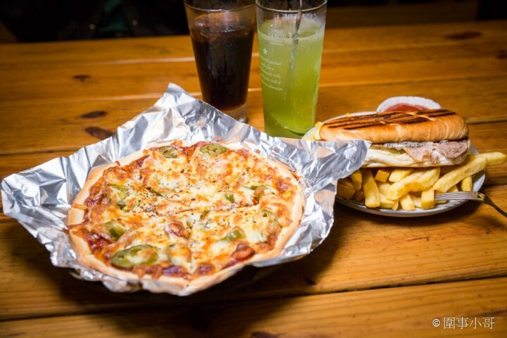 宜蘭蘇澳美食餐酒宵夜-港口小販port bistro，美味的餐點再加上讓人放鬆的環境，再來杯小酒就更完美啦！開車不喝酒喝酒不開車！ @圍事小哥的幸福相框