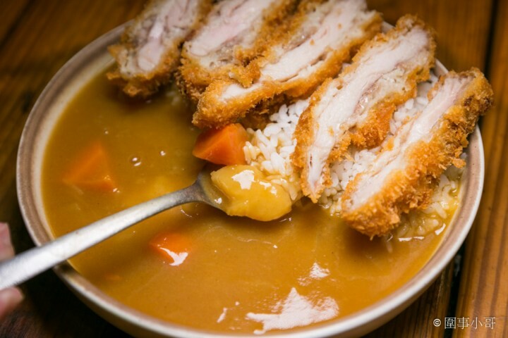 宜蘭蘇澳美食餐酒宵夜-港口小販port bistro，美味的餐點再加上讓人放鬆的環境，再來杯小酒就更完美啦！開車不喝酒喝酒不開車！ @圍事小哥的幸福相框