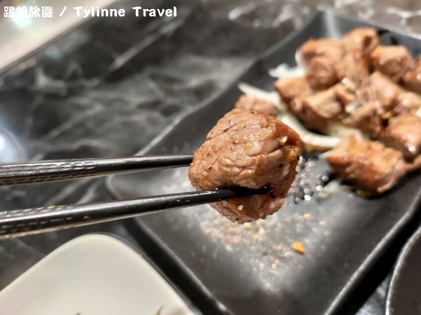 【新店美食】鐵皮屋鐵板燒,招牌菲力、鮮甜干貝 | 經典海陸雙人套餐 | 精緻平價鐵板燒 | 大坪林捷運站