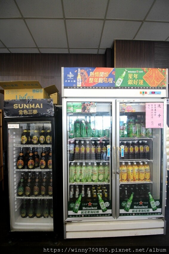 宜蘭縣五結鄉宜蘭/五結「百匯窯烤雞海鮮快炒餐廳」二連霸榮獲十大好食餐廳、評審米其林主廚江振誠、窯烤雞、五更腸旺！