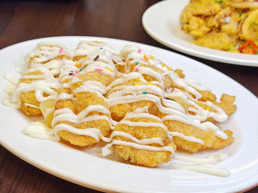 宜蘭縣五結鄉【宜蘭-餐廳推薦-爆汁甕仔雞】百匯窯烤雞餐廳，聖誕大餐、過年圍爐必備，龍眼木窯烤風味甕仔雞 - 老爺爺與小老婆