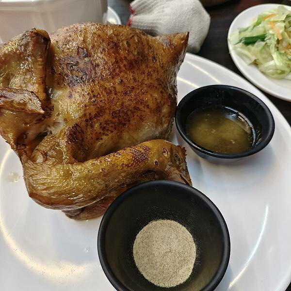 宜蘭縣五結鄉(宜蘭/五結)百匯窯烤海鮮快炒餐廳,榮獲宜蘭十大美食獎,菜色豐富出餐快,團體聚餐的好去處