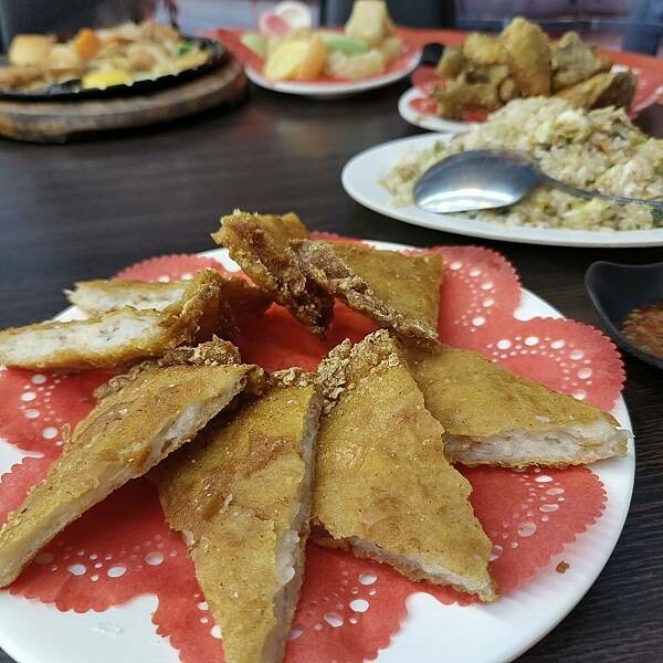 宜蘭縣五結鄉(宜蘭/五結)百匯窯烤海鮮快炒餐廳,榮獲宜蘭十大美食獎,菜色豐富出餐快,團體聚餐的好去處