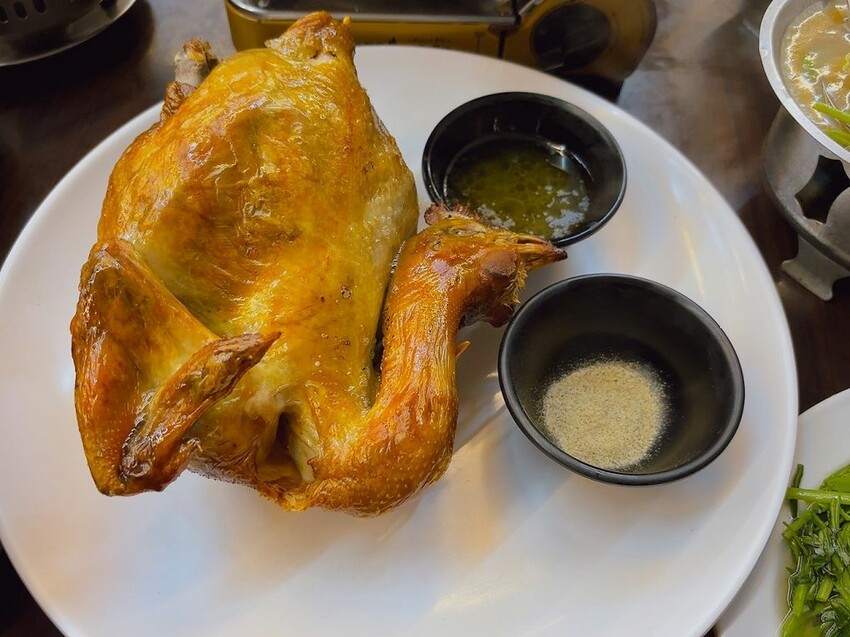 宜蘭縣五結鄉【宜蘭窯烤雞推薦】百匯窯烤雞餐廳  料理選擇超多，用餐區超大，適合大宴小酌，絕對讓你吃好吃滿、賓主盡歡