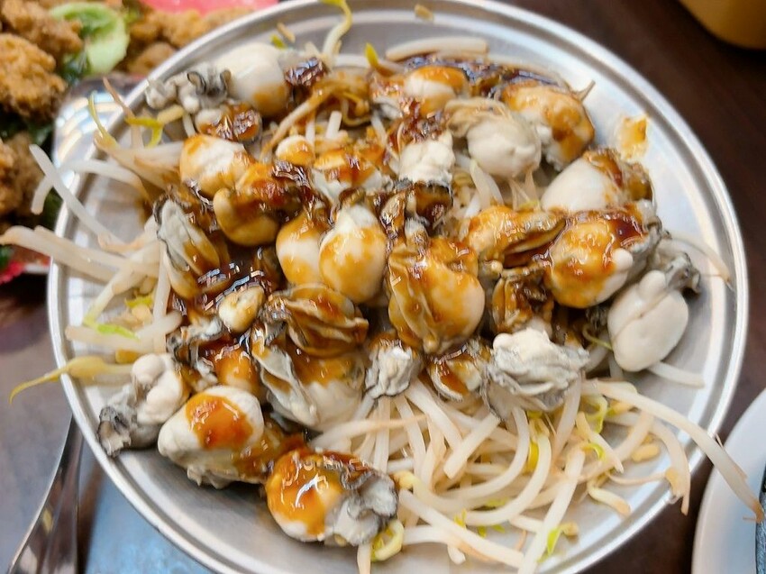 宜蘭縣五結鄉【宜蘭窯烤雞推薦】百匯窯烤雞餐廳  料理選擇超多，用餐區超大，適合大宴小酌，絕對讓你吃好吃滿、賓主盡歡