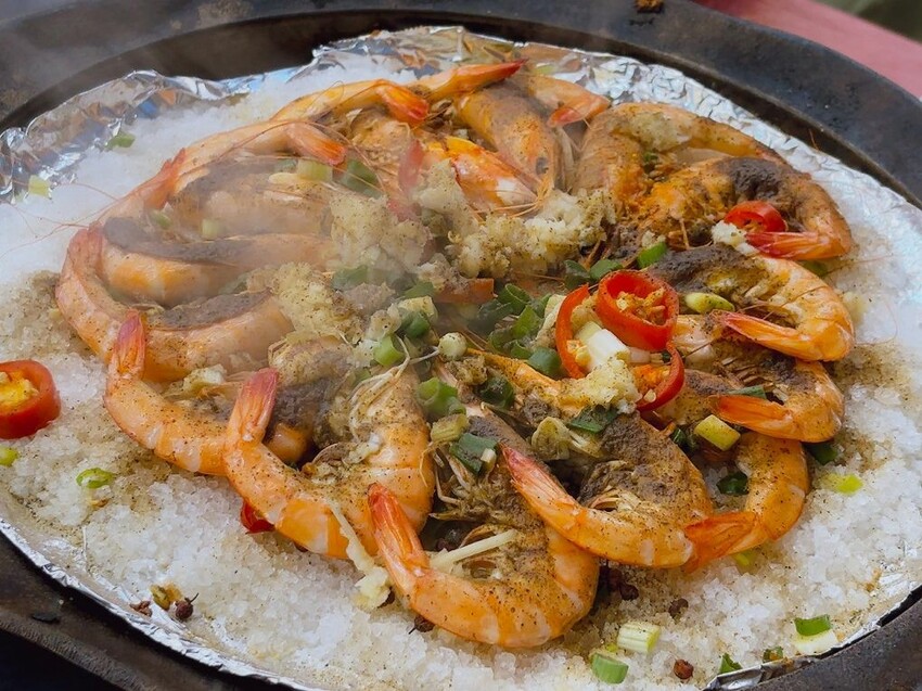 宜蘭縣五結鄉【宜蘭窯烤雞推薦】百匯窯烤雞餐廳  料理選擇超多，用餐區超大，適合大宴小酌，絕對讓你吃好吃滿、賓主盡歡