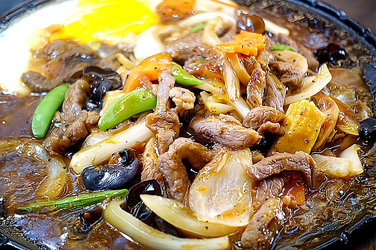 /tmp/php5E18fg /tmp/php5E18fg