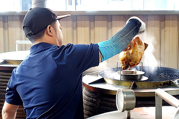 /tmp/phpAALLd3 /tmp/phpAALLd3