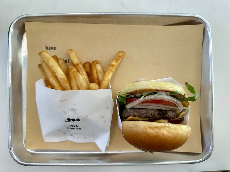 【台灣，桃園市，中壢區】青埔美食～1996 BURGER浮誇回歸，美味依舊，用餐環境大幅提昇！！（中壢美食/青埔