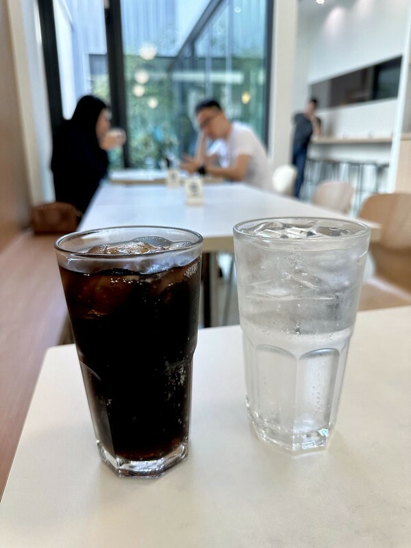 【台灣，桃園市，中壢區】青埔美食～1996 BURGER浮誇回歸，美味依舊，用餐環境大幅提昇！！（中壢美食/青埔