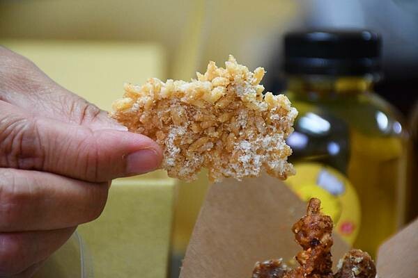 全台首創柴燒麥芽炸雞【小雛鍋巴炸雞】開賣啦！熱炒炸雞你吃過嗎？特色炸雞真的必吃～※南應大美食※永康炸雞