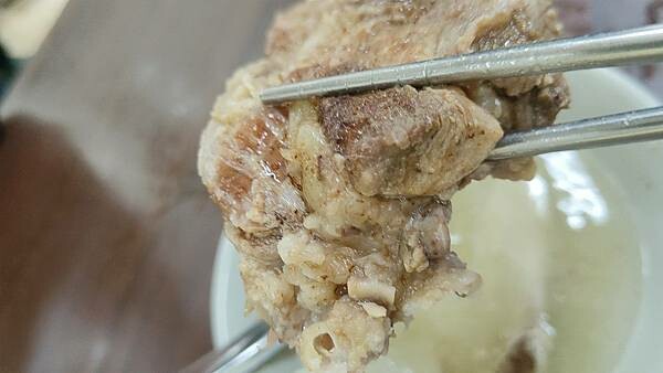 艋舺原汁排骨湯東門市場店｜東門市場裡的爆高評價的排骨湯