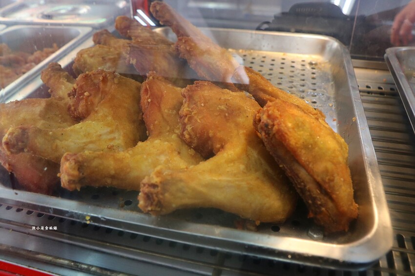 超大現炸雞排飯!!百元有找還能吃飽飽!!一盒抵二餐超省錢