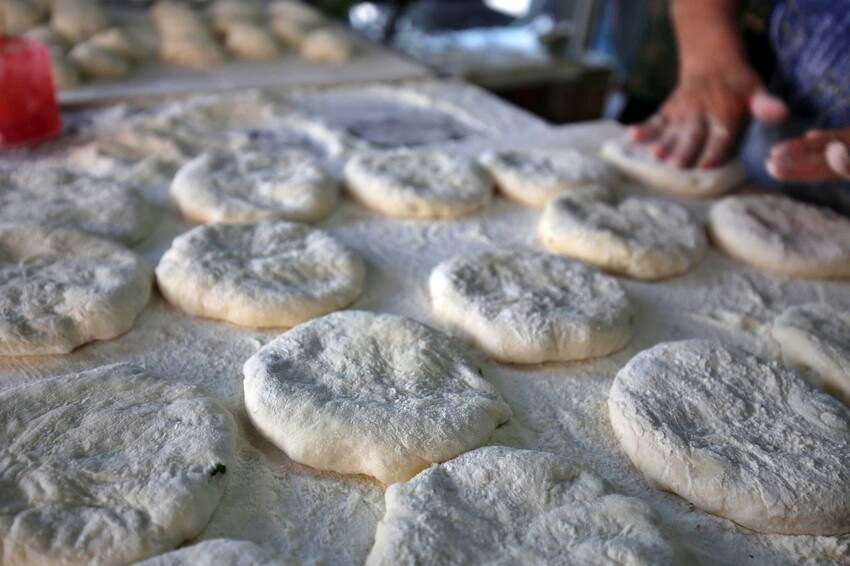 彰化美食大埔點頭大餅︱彰化排隊秒殺級下午茶銅板美食每樣18元，水煎包.小時候大餅.甜包都是熱銷款！大埔美