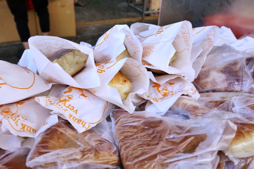 彰化美食大埔點頭大餅︱彰化排隊秒殺級下午茶銅板美食每樣18元，水煎包.小時候大餅.甜包都是熱銷款！大埔美