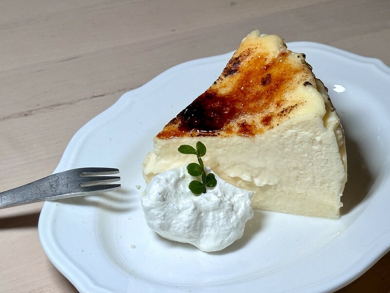 桃園大溪老宅咖啡廳！秋旭文青風甜點必拍，焦糖巴斯克 特色飲品推薦。