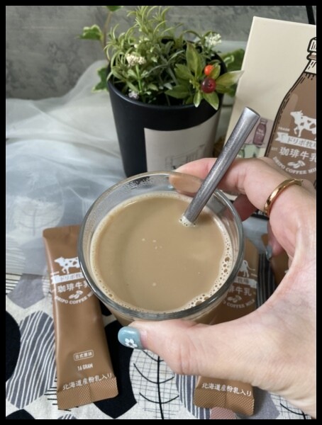 【熱銷第一的即溶品牌】【Dripoドリポ牧場】牧場系列,牛乳即溶飲品 8入綜合口味：咖啡、紅茶、抹茶、焙茶