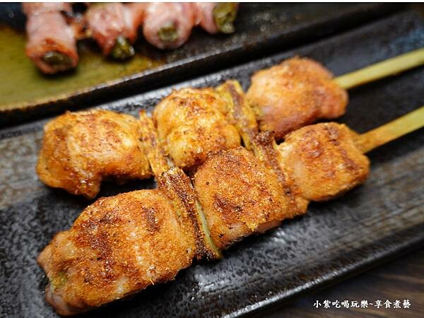 辛烤雞腿-老串角居酒屋江翠店 (1).jpg