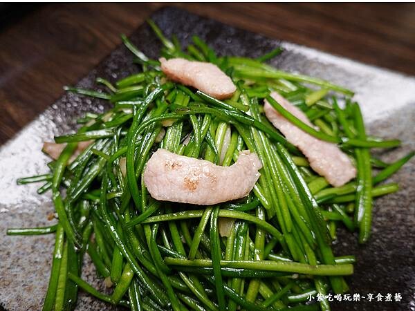 松阪豬炒水蓮-老串角居酒屋江翠店 (1).jpg