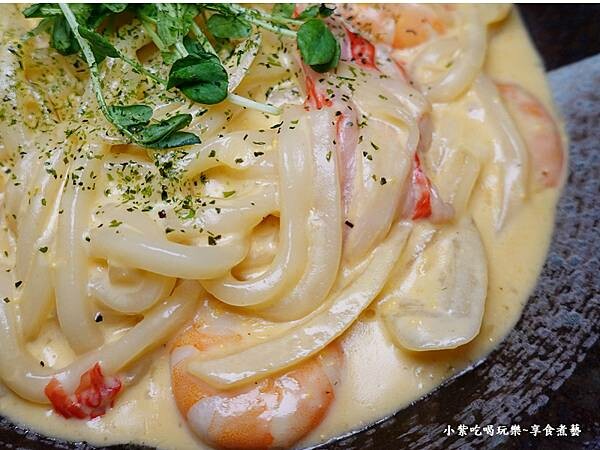 白醬海鮮烏龍麵-老串角居酒屋江翠店 (2).jpg