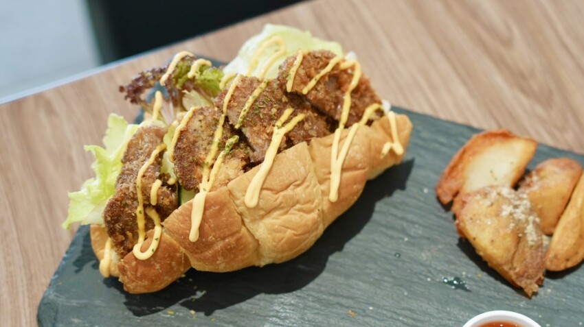 台中早午餐首選！Wpapa鐵板料理夏慕尼前主廚打造，必吃平價菲力牛排早午餐。