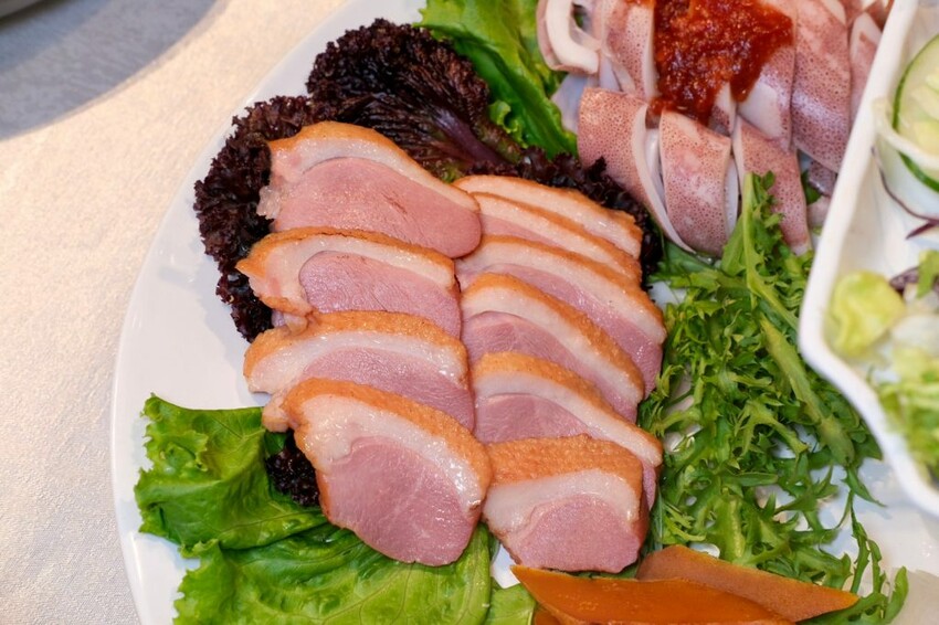 圓觀Palazzo Colonna｜台中頂級獨享式婚宴會館推薦，飯店服務與私人招待所打造尊榮婚禮，搭配米其林廚藝團隊的完美宴席! - 肉依小姐吃什麼