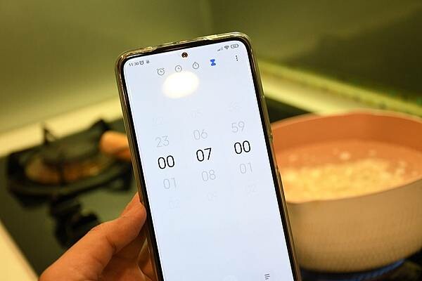 10分鐘端出一碗牛肉麵,你行嗎?宛如現煮般的【煮匙人-老饕紅燒牛肉麵】打造常溫、快速、超美味的牛肉麵天