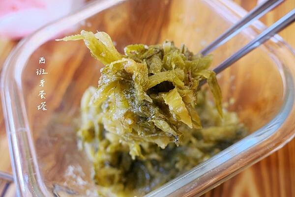 金榜拌麵 龍華店|龜山庶民美食,龍華科技大學師生最愛~百元以