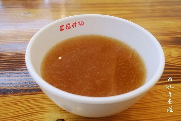 金榜拌麵 龍華店|龜山庶民美食,龍華科技大學師生最愛~百元以