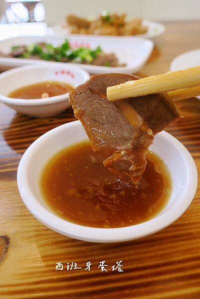 金榜拌麵 龍華店|龜山庶民美食,龍華科技大學師生最愛~百元以