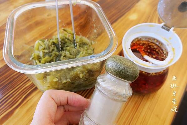 金榜拌麵 龍華店|龜山庶民美食,龍華科技大學師生最愛~百元以